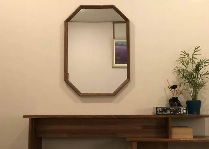 Отель типа "постель и завтрак" Female Only Slow Tree House Hongdae