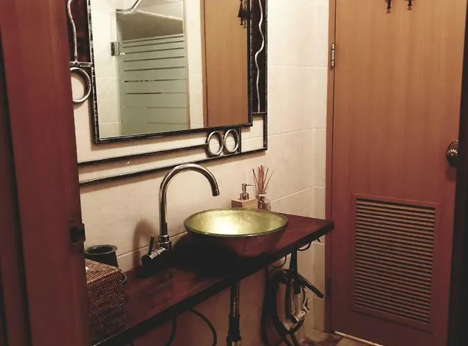 Female Only Slow Tree House Hongdae 2*