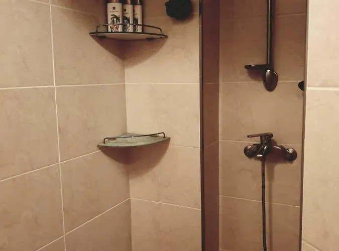 Female Only Slow Tree House Hongdae 2* Сеул