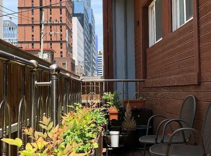 Female Only Slow Tree House Hongdae Отель типа "постель и завтрак" Сеул
